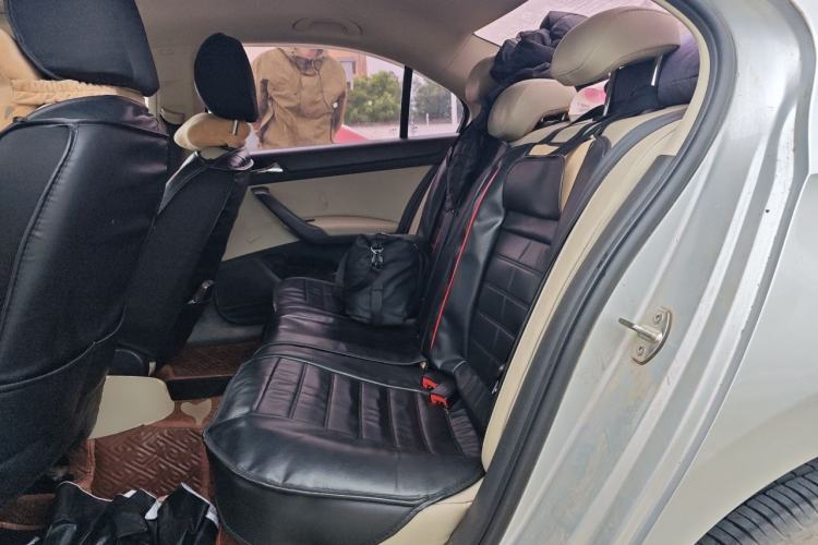 Used Skoda Rapid 2015 1.6L Manual Smart Selection Model Left Rear Seat