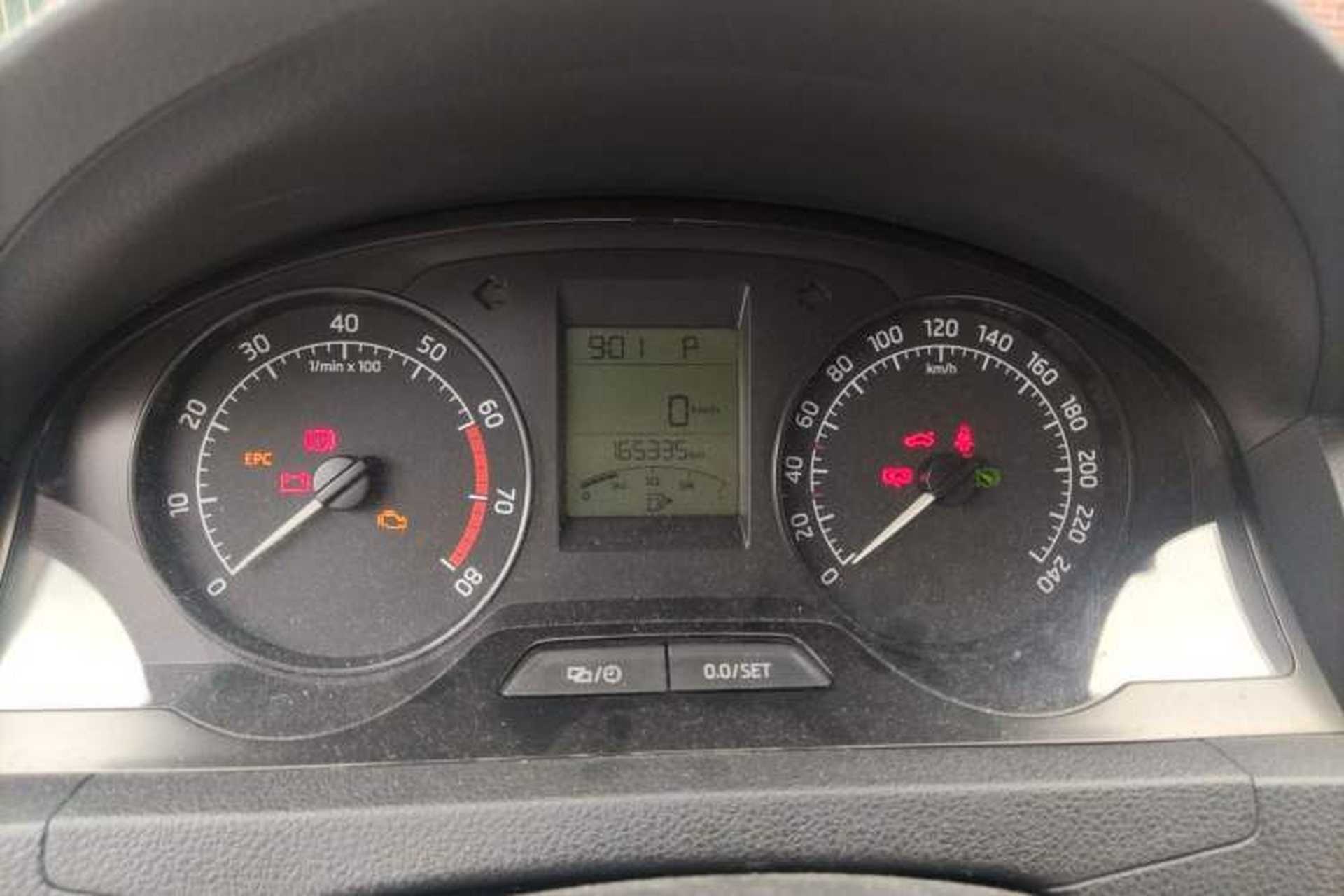 Used Skoda Rapid 2015 1.6L Automatic Smart Selection Model Odometer Close Up