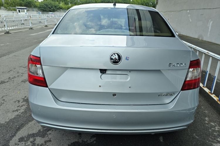 Used Skoda Rapid 2015 1.6L Automatic Smart Selection Model Rear