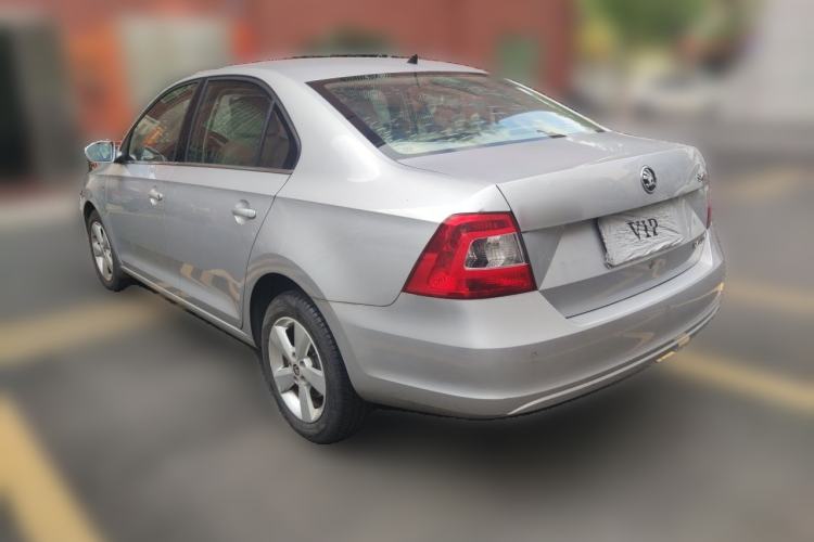 Used Skoda Rapid 2015 1.6L Automatic Smart Selection Model Rear Left 45 Deg