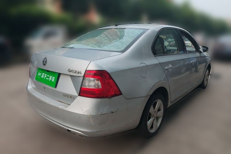 Used Skoda Rapid 2015 1.6L Manual Smart Selection Model Rear Right 45 Deg