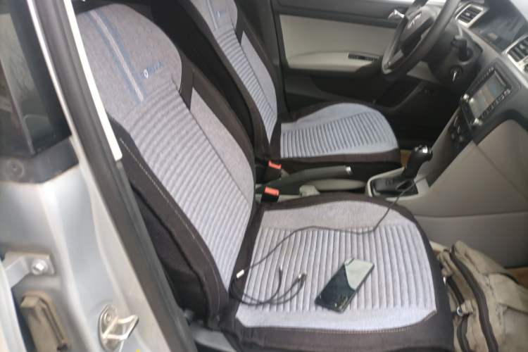 Used Skoda Rapid 2015 1.6L Automatic Smart Selection Model Right Front Seat