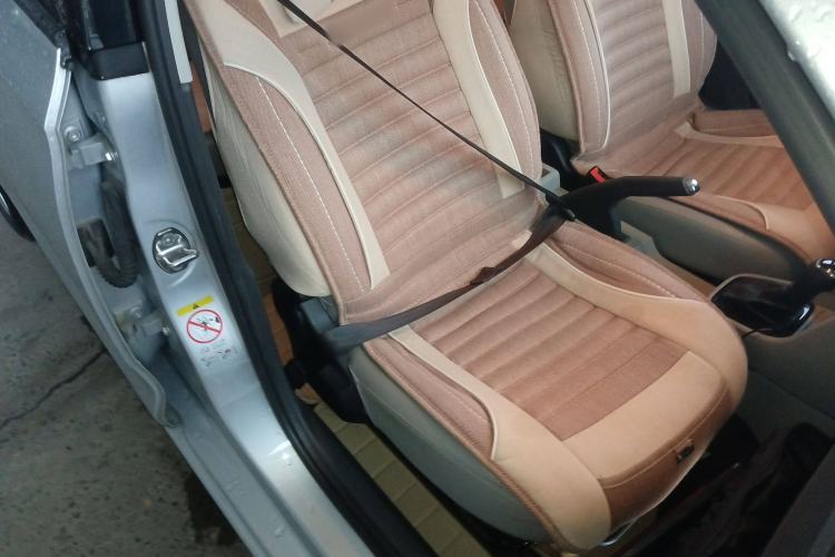 Used Skoda Rapid 2015 1.6L Automatic Smart Selection Model Right Front Seat