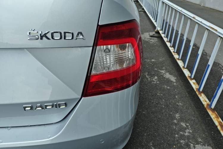 Used Skoda Rapid 2015 1.6L Automatic Smart Selection Model Right Rear Taillight