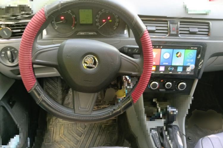 Used Skoda Rapid 2015 1.6L Automatic Smart Selection Model Steering Wheel