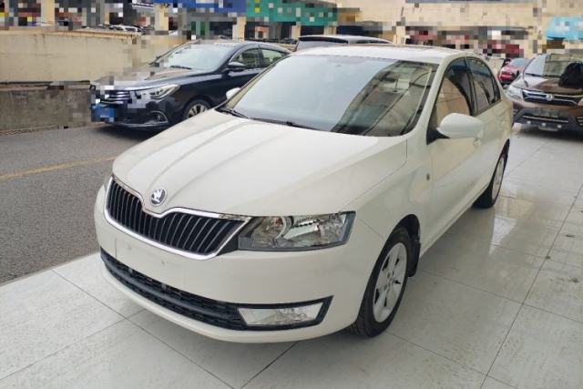 Used Skoda Rapid 2015 1.6L Manual Smart Selection Model