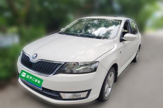 Used Skoda Rapid 2015 1.6L Manual Smart Selection Model