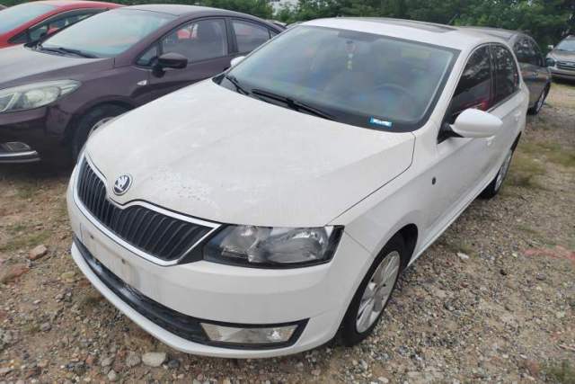 Used Skoda Rapid 2015 1.6L Automatic Smart Selection Model