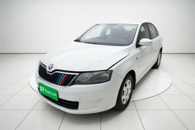 Używany Skoda Rapid 2015 1.4L Manual Enjoyment Model