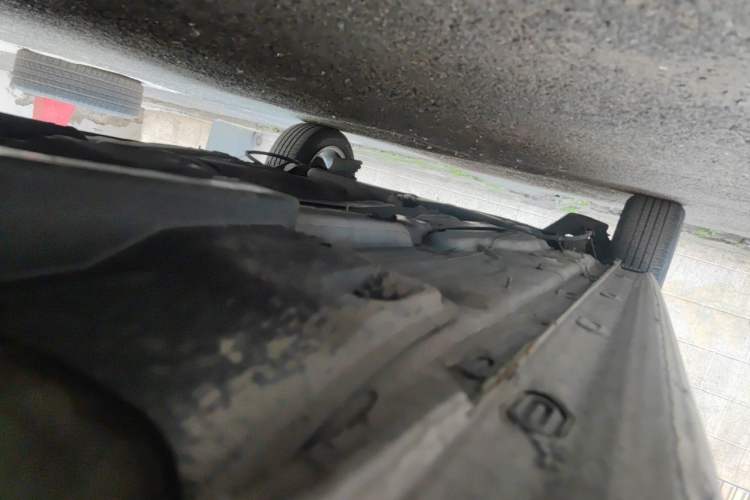 Used Skoda Rapid 2015 1.6L Automatic Smart Selection Model Chassis Front Right