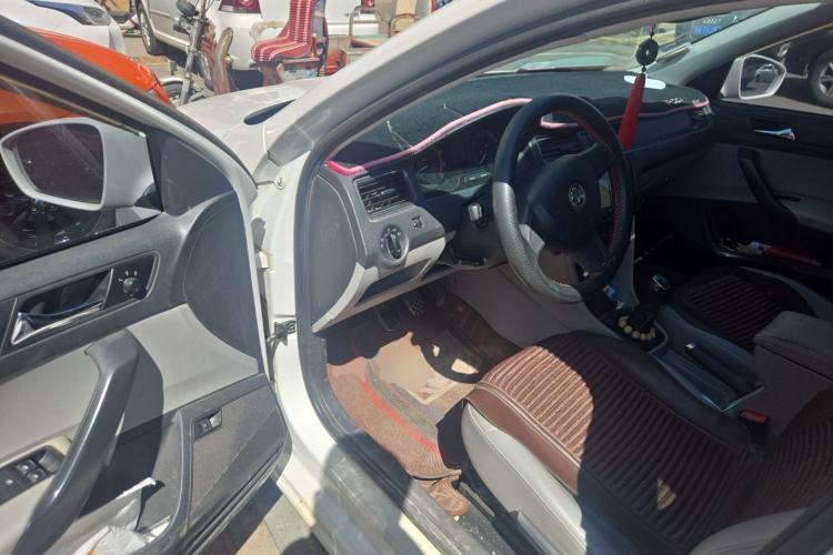 Used Skoda Rapid 2015 1.6L Automatic Smart Selection Model Driver Seat