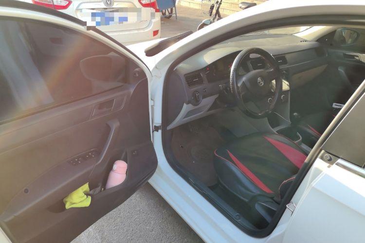 Used Skoda Rapid 2015 1.4L Manual Enjoyment Model Driver Seat