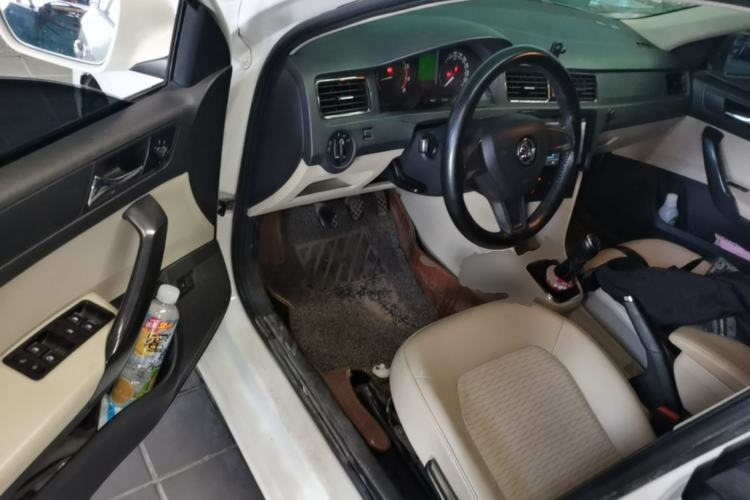 Used Skoda Rapid 2015 1.4L Manual Smart Selection Model Driver Seat