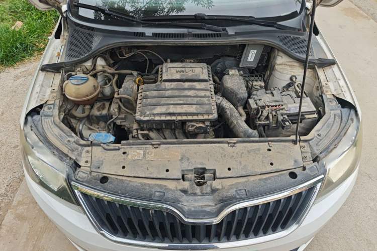 Used Skoda Rapid 2015 1.4L Manual Smart Selection Model Engine Bay