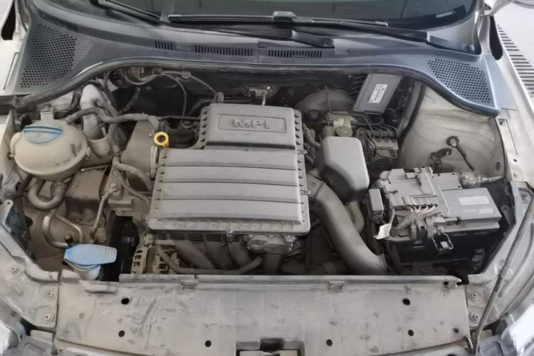 Used Skoda Rapid 2015 1.4L Manual Smart Selection Model Engine Bay