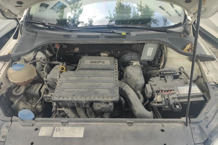 Used Skoda Rapid 2015 1.6L Automatic Smart Selection Model Engine Bay