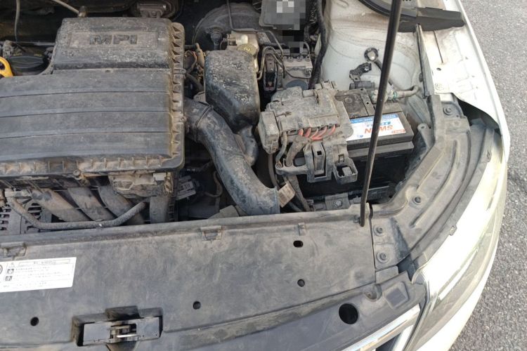Used Skoda Rapid 2015 1.6L Manual Le Xuan Model Engine Bay Left
