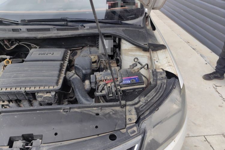 Used Skoda Rapid 2015 1.4L Manual Enjoyment Model Engine Bay Left