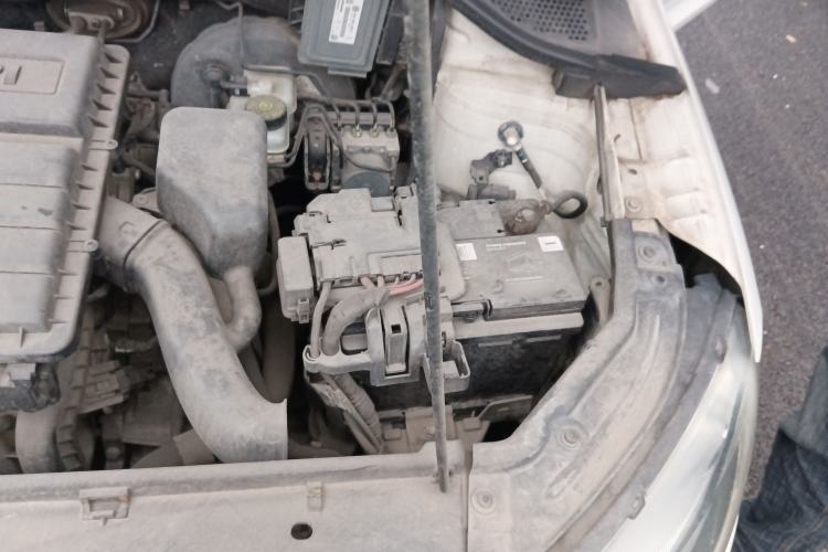 Used Skoda Rapid 2015 1.6L Manual Le Xuan Model Engine Bay Left