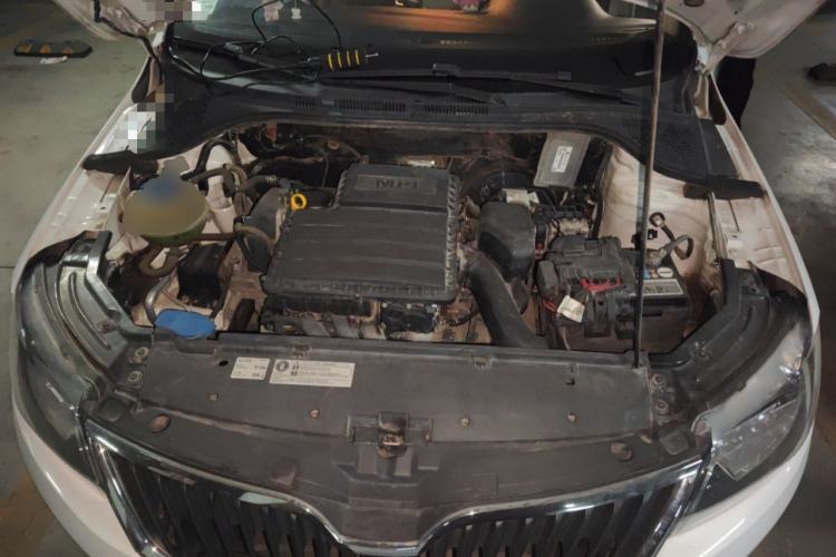 Used Skoda Rapid 2015 1.6L Manual Smart Selection Model Engine Bay