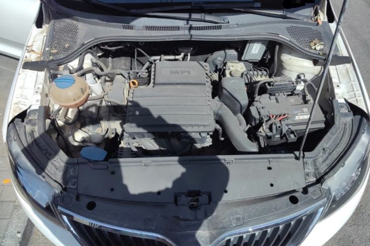 Used Skoda Rapid 2015 1.6L Automatic Smart Selection Model Engine Bay