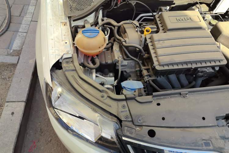 Used Skoda Rapid 2015 1.4L Manual Enjoyment Model Engine Bay Right