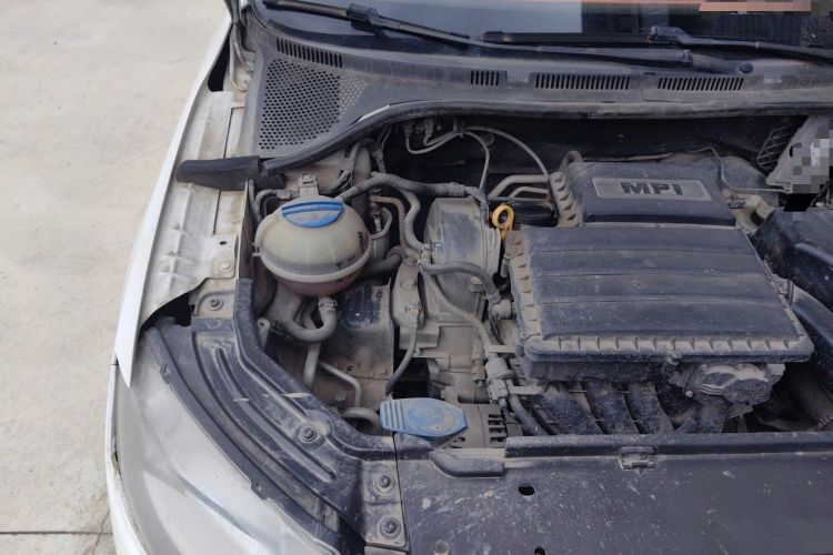 Used Skoda Rapid 2015 1.4L Manual Enjoyment Model Engine Bay Right