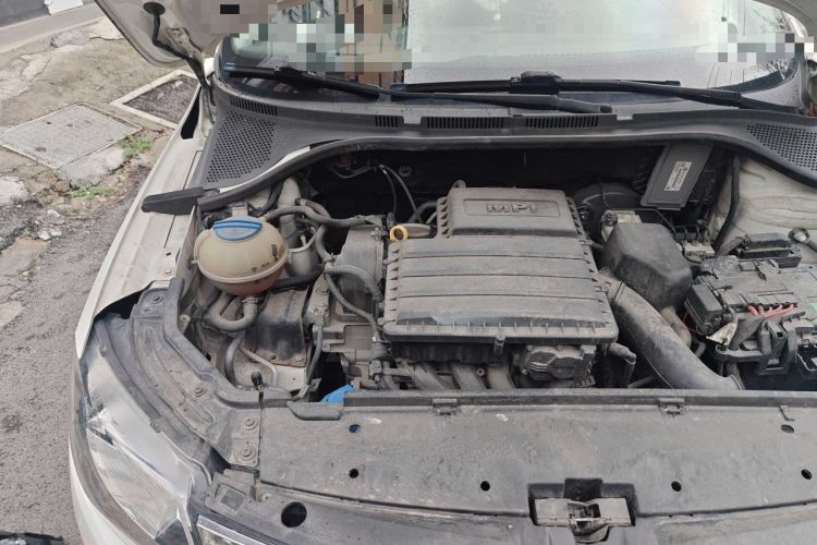 Used Skoda Rapid 2015 1.6L Automatic Smart Selection Model Engine Bay Right