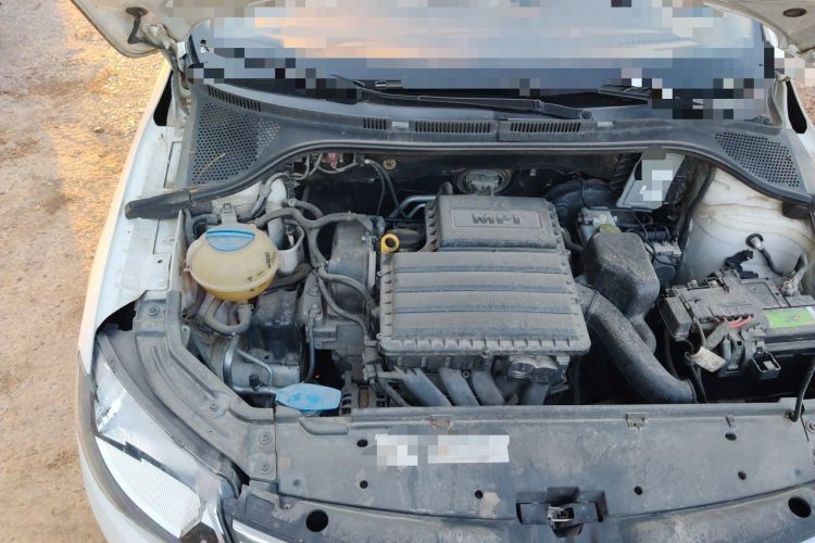 Used Skoda Rapid 2015 1.6L Manual Smart Selection Model Engine Bay Right