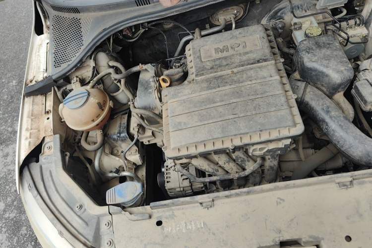 Used Skoda Rapid 2015 1.4L Manual Enjoyment Model Engine Bay Right