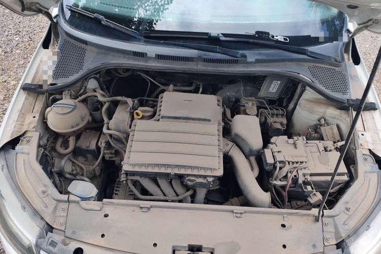 Used Skoda Rapid 2015 1.6L Manual Smart Selection Model Engine Bay