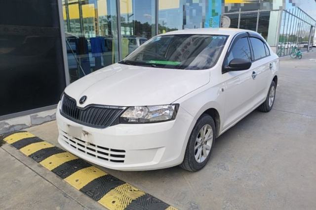 Used Skoda Rapid 2015 1.4L Manual Enjoyment Model