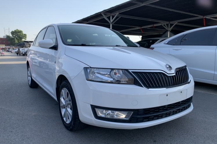 Used Skoda Rapid 2015 1.6L Automatic Smart Selection Model Exterior 1