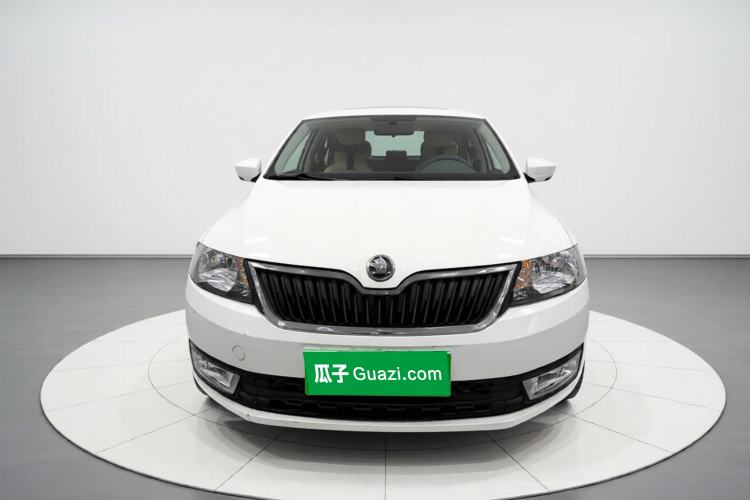 Used Skoda Rapid 2015 1.6L Manual Smart Selection Model Exterior 1