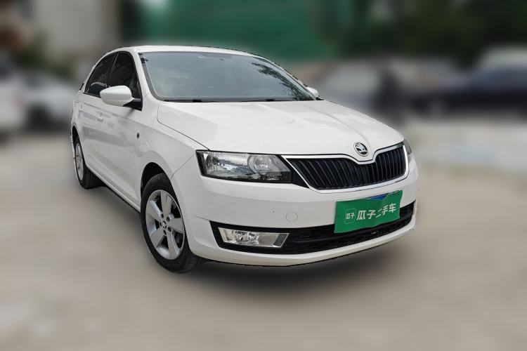 Used Skoda Rapid 2015 1.6L Automatic Smart Selection Model Exterior 1