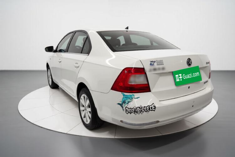Used Skoda Rapid 2015 1.6L Manual Smart Selection Model Exterior 3
