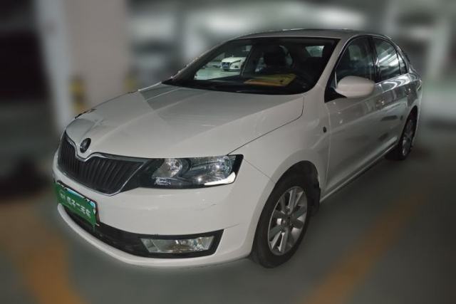 Used Skoda Rapid 2015 1.6L Manual Smart Selection Model
