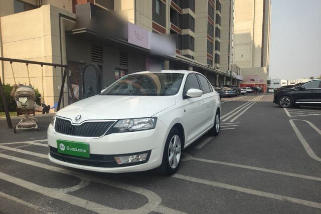 Used Skoda Rapid 2015 1.6L Automatic Smart Selection Model