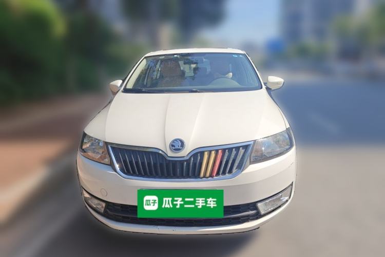Used Skoda Rapid 2015 1.6L Manual Smart Selection Model Front