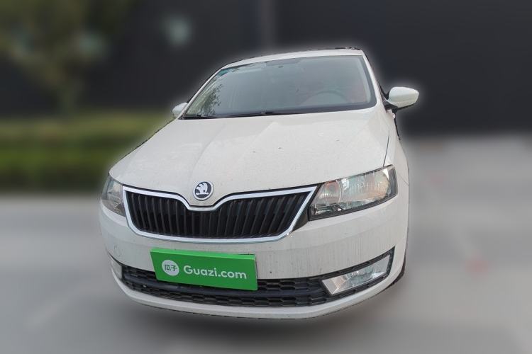 Used Skoda Rapid 2015 1.6L Automatic Smart Selection Model Front