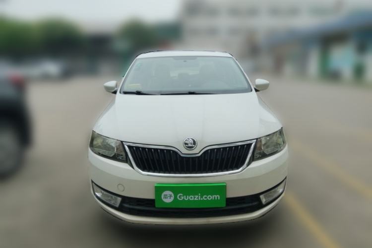 Used Skoda Rapid 2015 1.6L Automatic Smart Selection Model Front