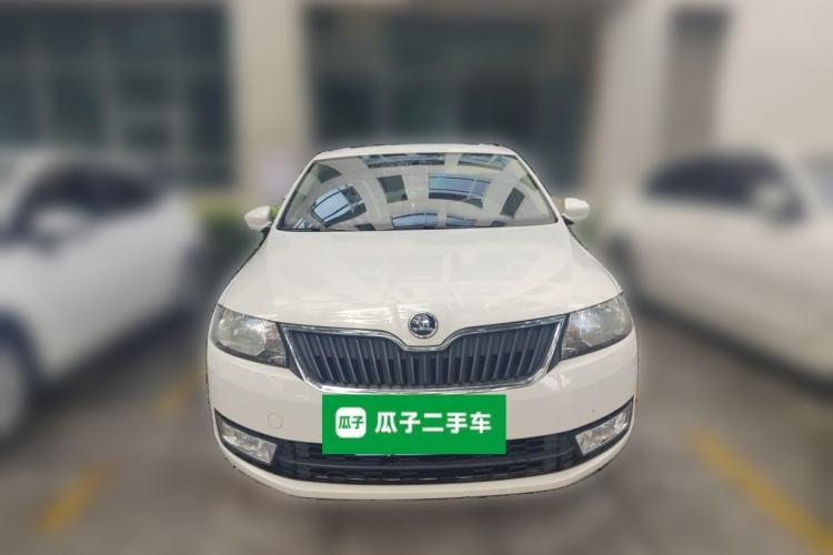 Used Skoda Rapid 2015 1.6L Automatic Smart Selection Model Front