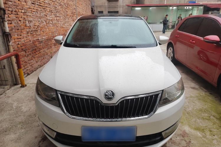 Used Skoda Rapid 2015 1.6L Manual Smart Selection Model Front
