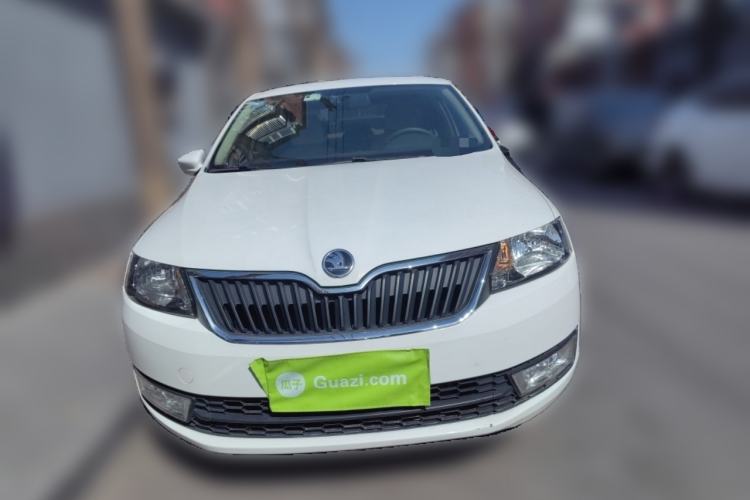 Used Skoda Rapid 2015 1.6L Automatic Smart Selection Model Front