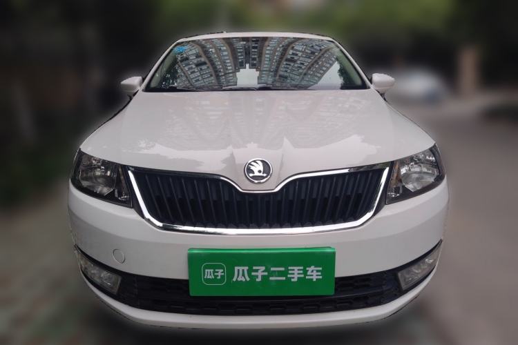 Used Skoda Rapid 2015 1.6L Manual Smart Selection Model Front