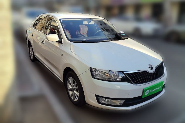Used Skoda Rapid 2015 1.4L Manual Enjoyment Model Front Right 45 Deg