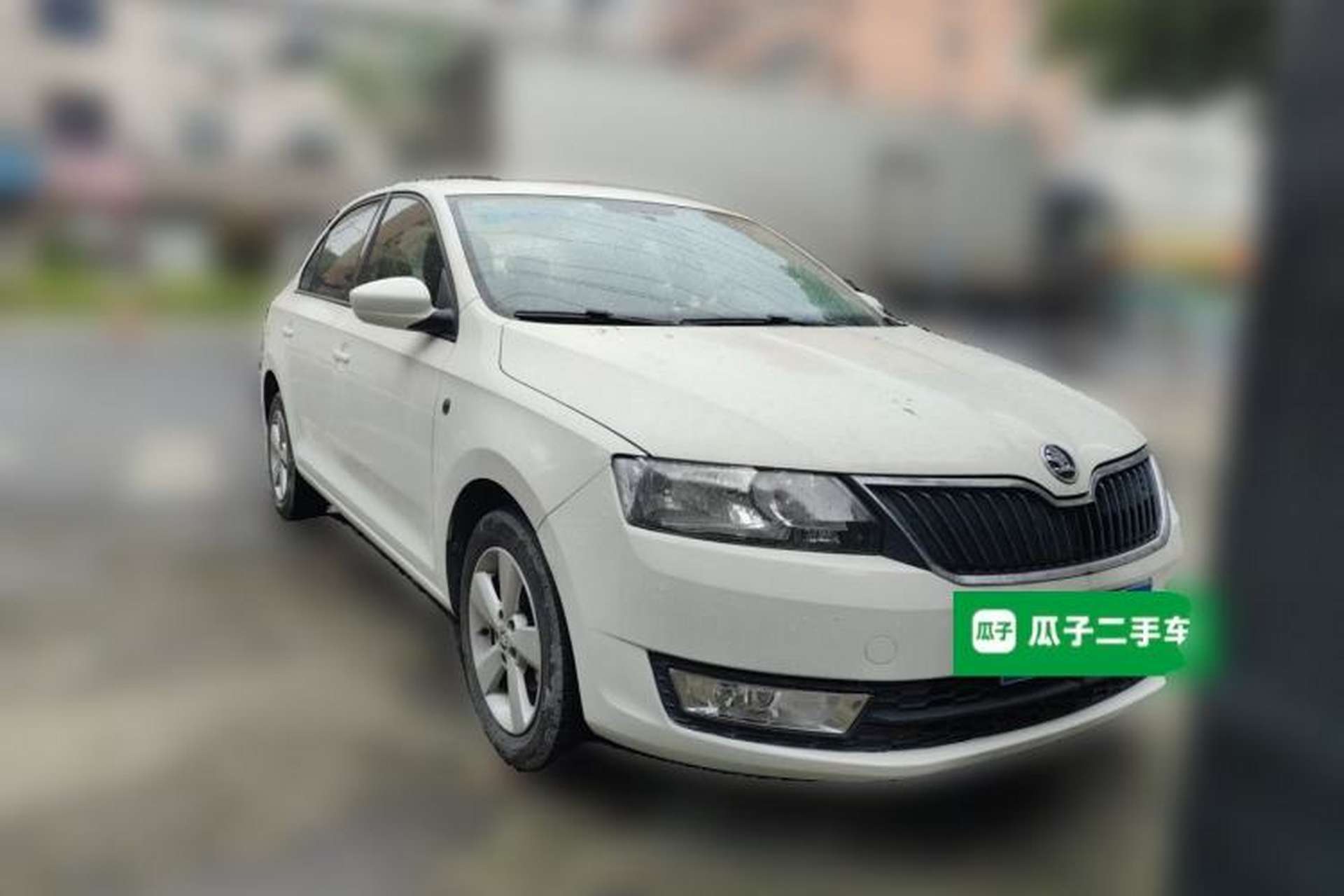 Used Skoda Rapid 2015 1.6L Automatic Smart Selection Model Front Right 45 Deg