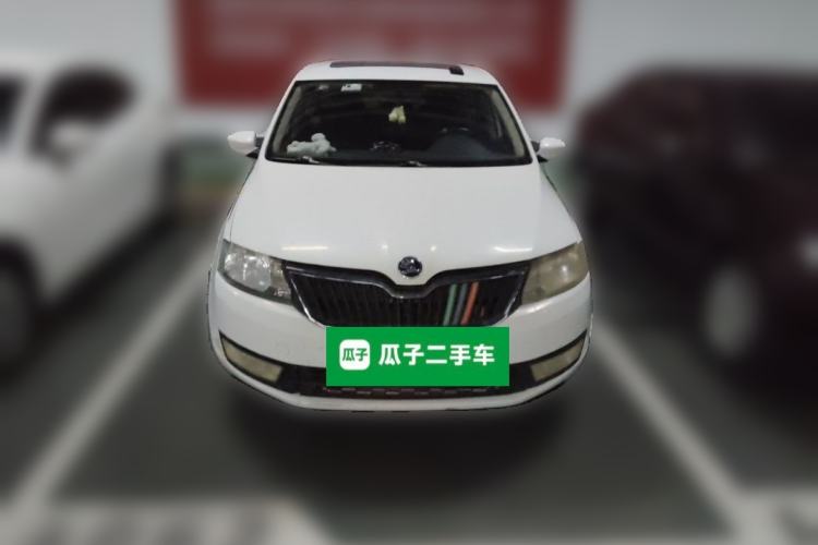 Used Skoda Rapid 2015 1.6L Manual Smart Selection Model Front