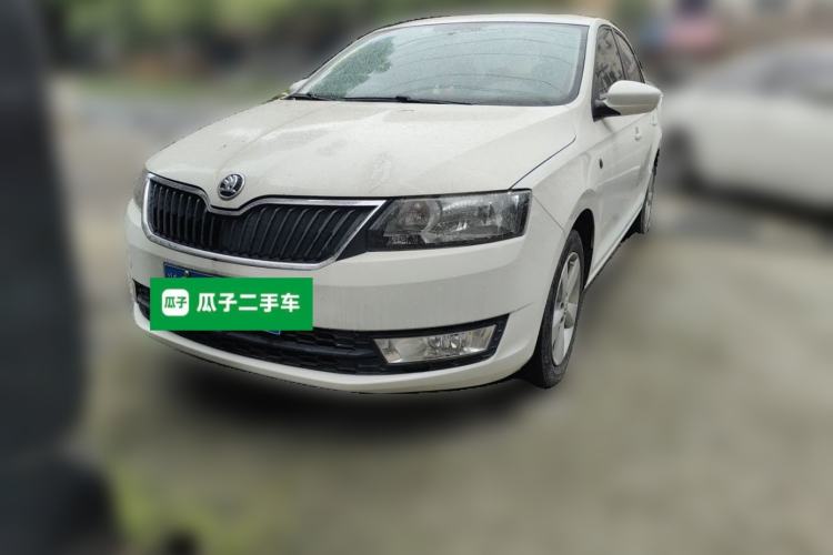 Used Skoda Rapid 2015 1.6L Automatic Smart Selection Model Front
