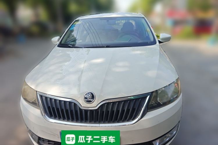 Used Skoda Rapid 2015 1.6L Automatic Smart Selection Model Front